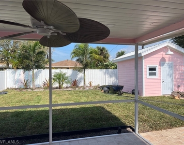 673 107th Avenue N - Photo Thumbnail 11