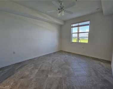 5749 Double Eagle Circle - Photo Thumbnail 8