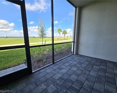 5749 Double Eagle Circle - Photo Thumbnail 3