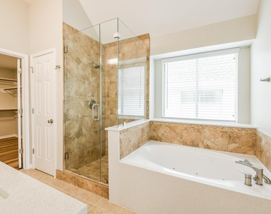 815 Robins Way - Photo Thumbnail 36