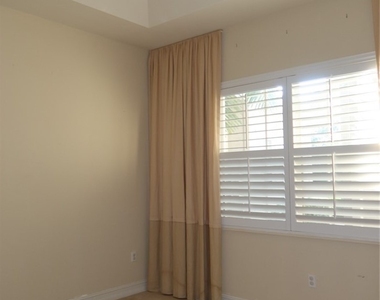 7168 Lemuria Circle - Photo Thumbnail 38
