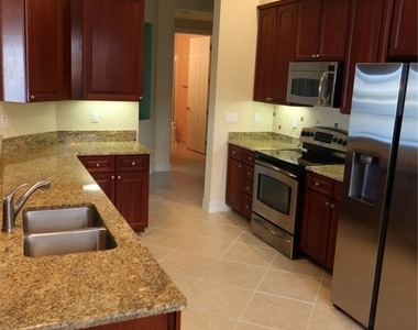 7168 Lemuria Circle - Photo Thumbnail 24