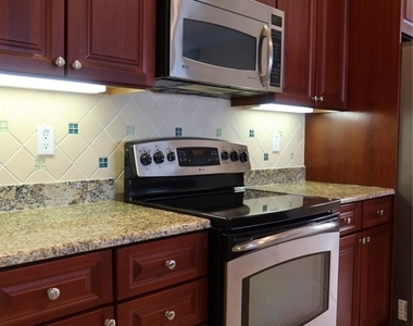 7168 Lemuria Circle - Photo Thumbnail 20