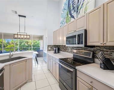 5360 Andover Drive - Photo Thumbnail 9