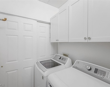 5360 Andover Drive - Photo Thumbnail 22