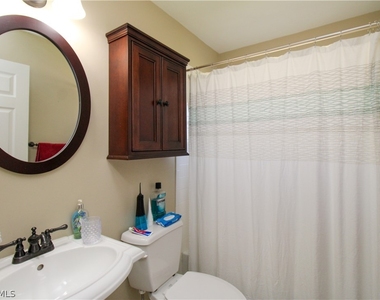 333 Wentworth Court - Photo Thumbnail 38