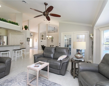 333 Wentworth Court - Photo Thumbnail 18