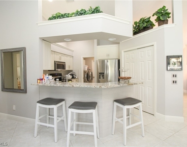 333 Wentworth Court - Photo Thumbnail 12