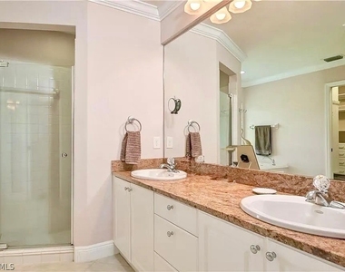 333 Wentworth Court - Photo Thumbnail 31