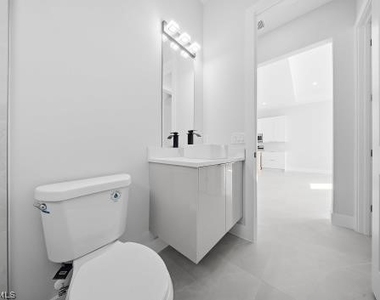 11607 Pawley Avenue - Photo Thumbnail 20
