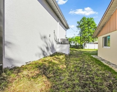 11607 Pawley Avenue - Photo Thumbnail 22