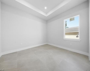 11607 Pawley Avenue - Photo Thumbnail 1