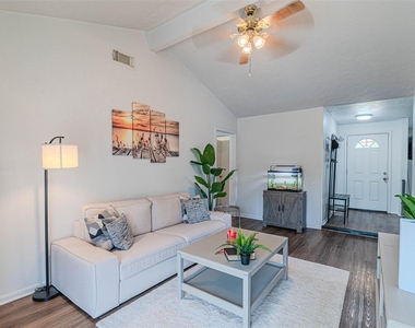 4606 Fitzwater Drive - Photo Thumbnail 12
