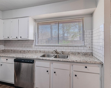 4606 Fitzwater Drive - Photo Thumbnail 16