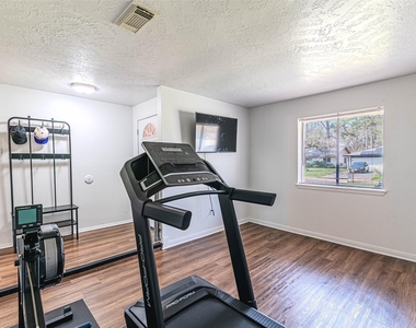 4606 Fitzwater Drive - Photo Thumbnail 8