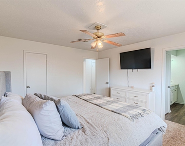 4606 Fitzwater Drive - Photo Thumbnail 28