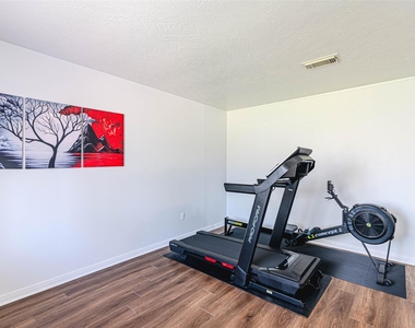4606 Fitzwater Drive - Photo Thumbnail 6