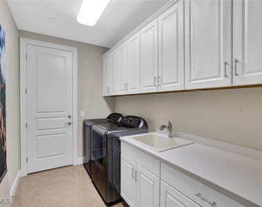 2772 Tiburon Boulevard E - Photo Thumbnail 12