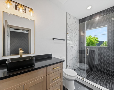6813 Parkhurst Drive - Photo Thumbnail 7