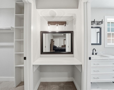 431 Dover Lane - Photo Thumbnail 12