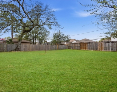 431 Dover Lane - Photo Thumbnail 16