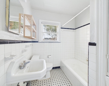 1920 Richmond Avenue - Photo Thumbnail 7