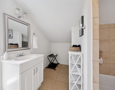 1105 Tulane Street - Photo Thumbnail 17