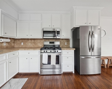 1105 Tulane Street - Photo Thumbnail 9
