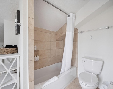 1105 Tulane Street - Photo Thumbnail 18