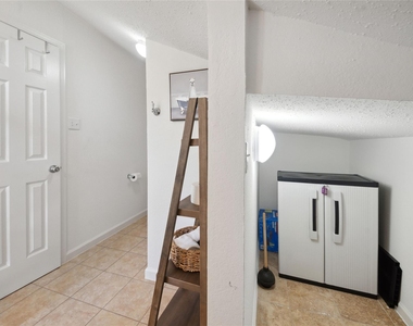 1105 Tulane Street - Photo Thumbnail 15
