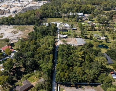 15703 Old Humble Road - Photo Thumbnail 9