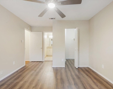 3502 Ocee Street - Photo Thumbnail 9