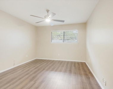 3502 Ocee Street - Photo Thumbnail 8