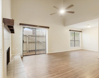 3502 Ocee Street - Photo Thumbnail 2