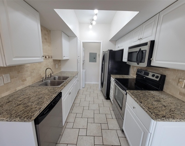 2025 Augusta Drive - Photo Thumbnail 2