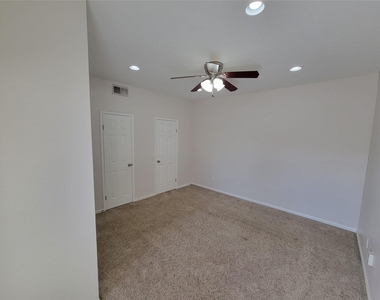 2025 Augusta Drive - Photo Thumbnail 19