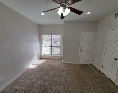 2025 Augusta Drive - Photo Thumbnail 15