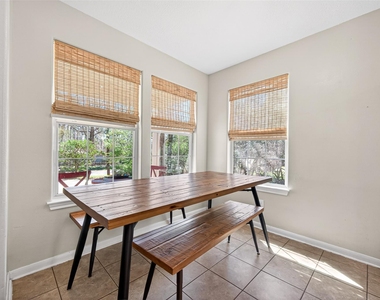 10391 Royal Magnolia Drive - Photo Thumbnail 12