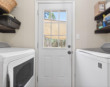 10391 Royal Magnolia Drive - Photo Thumbnail 4