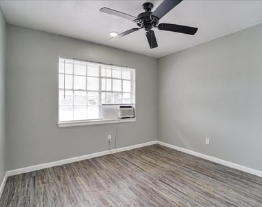 5117 Lavender St - Photo Thumbnail 11