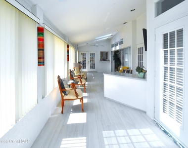 101 Island Grove Drive - Photo Thumbnail 20