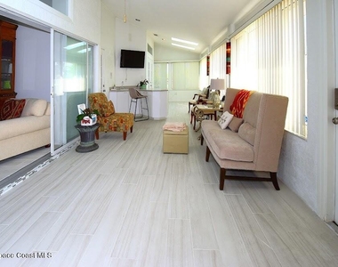 101 Island Grove Drive - Photo Thumbnail 18