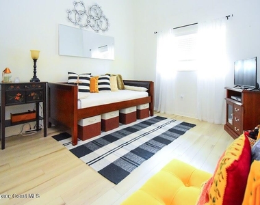 101 Island Grove Drive - Photo Thumbnail 33