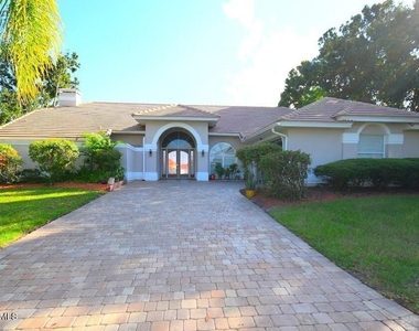 101 Island Grove Drive - Photo Thumbnail 1