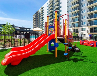 18036 Park Row - Photo Thumbnail 16