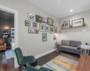 2222 Wavell Street - Photo Thumbnail 12