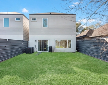 2222 Wavell Street - Photo Thumbnail 22