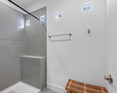 2222 Wavell Street - Photo Thumbnail 20