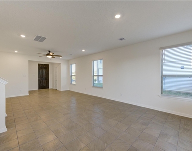 22851 Fulton Landing Drive - Photo Thumbnail 4
