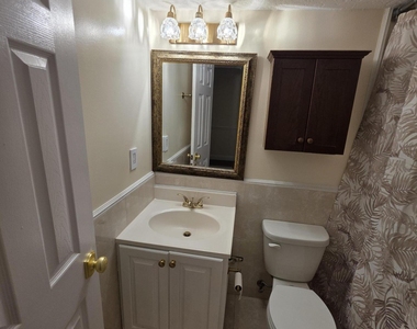 189 Cambridge Lane - Photo Thumbnail 6